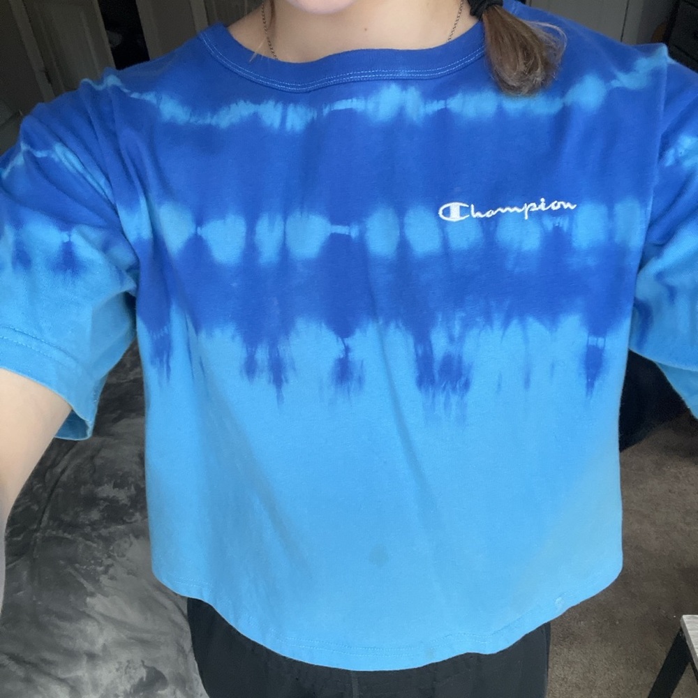 Champion Cropped Tee